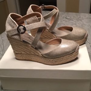 Bettye Muller neutral linen wedge sandals